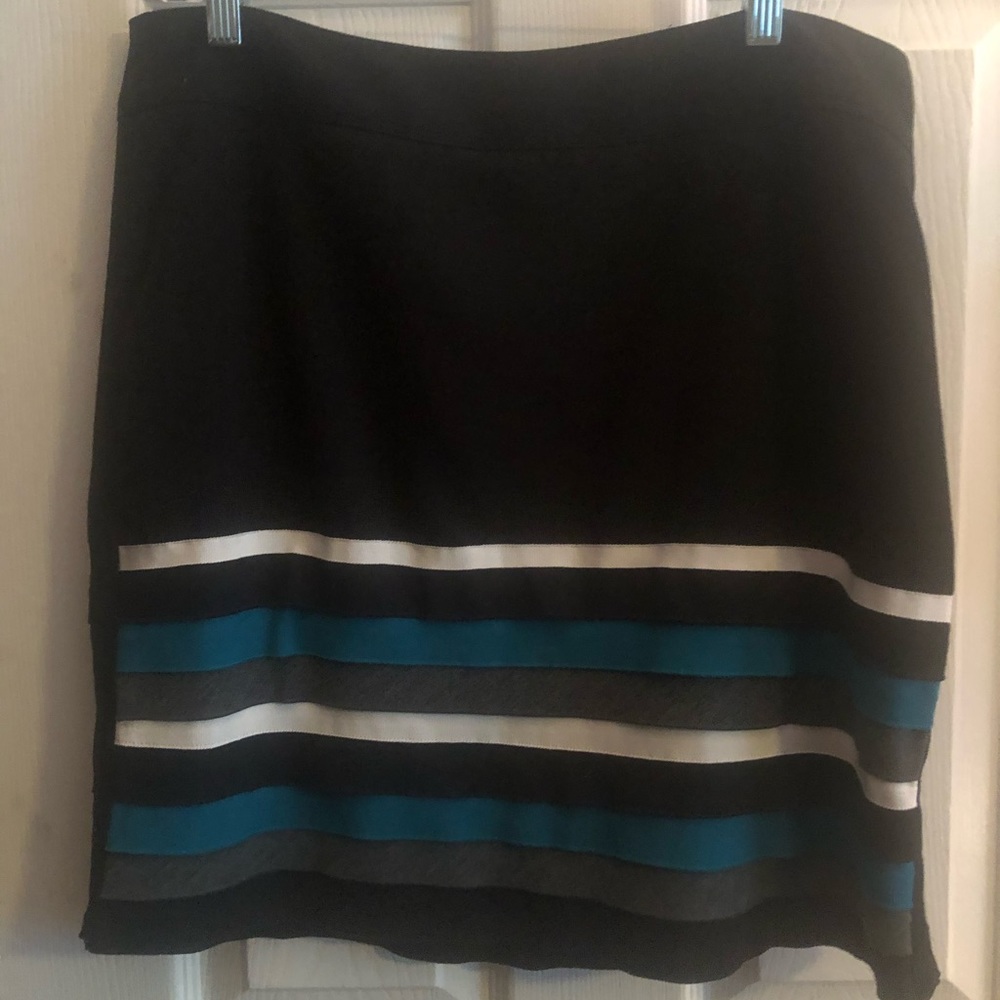 WHBM pencil skirt with black with beautiful trim.